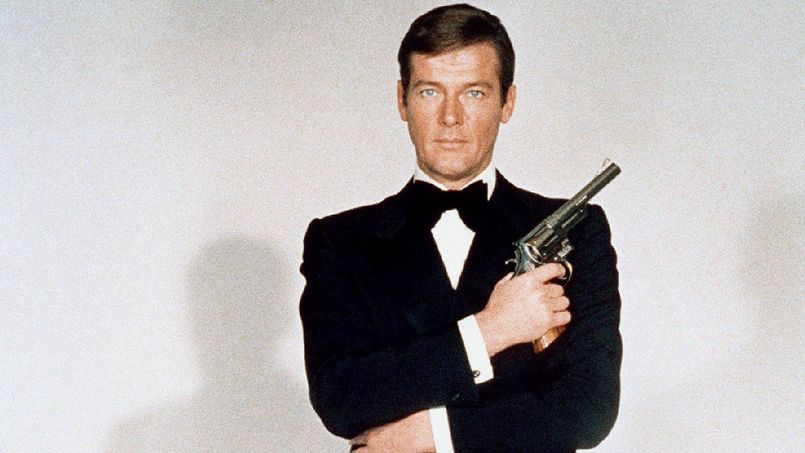 Zemřel britský herec Roger Moore! Představiteli Jamese Bonda bylo 89 let