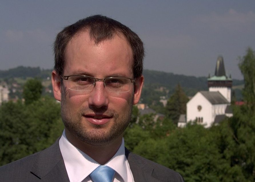 K ekonomickým migrantům nemáme žádnou povinnost, řekl ve volebním Pressklubu na Frekvenci 1 Jan Farský