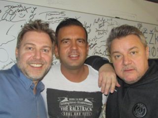 Zaměstnance chválím, což se dneska od šéfů moc nenosí, řekl na&nbsp;Frekvenci 1 Radek Kašpárek