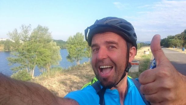 Z Česka do Chorvatska na&nbsp;kole: Moderátor Míra Michálek se hlásí z&nbsp;Vídně