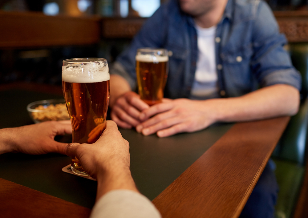 Sbohem, hospůdko malá. Už 700 podniků hlásí konec kvůli EET, ukázal průzkum. Černý SEZNAM
