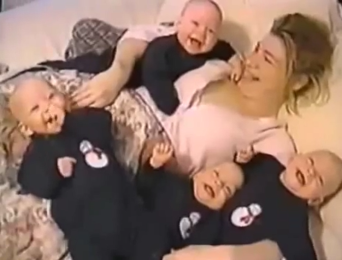 Pamatujete si vysmátá čtyřčata z&nbsp;legendárního VIDEA? Dnes je jim už 16 let! GALERIE