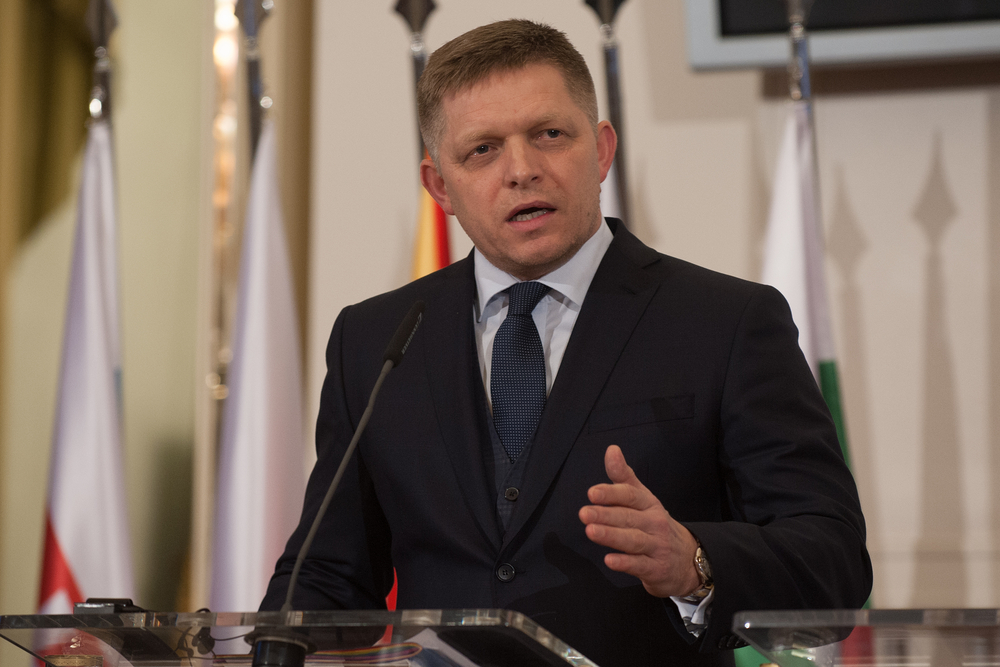 Dva spolupracovníci Fica, o&nbsp;nichž psal zavražděný novinář, dočasně rezignovali na&nbsp;své pozice