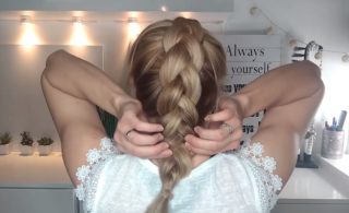 Hairstyle s&nbsp;Ellie: Válčíte se zaplétáním vlasů? Zkuste tento holandský cop!