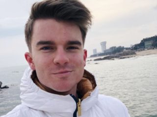 Duševně se bohatý cítím, řekl v&nbsp;Pressklubu youtuber Kovy
