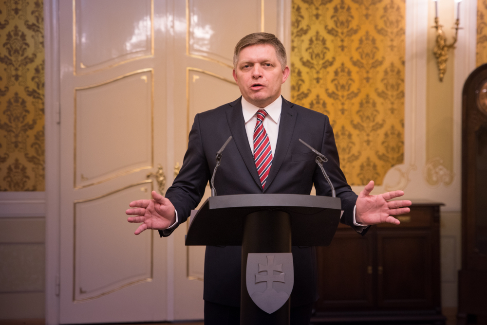 Fico podal demisi, novou vládu sestaví nynější koalice