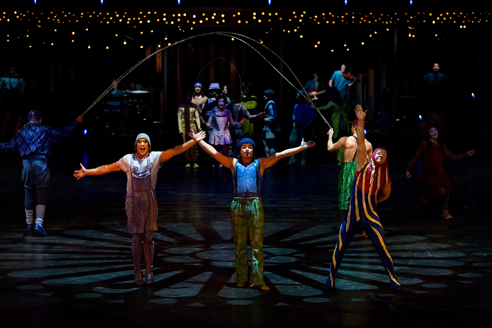 Po pádu na scéně zemřel akrobat z Cirque du Soleil