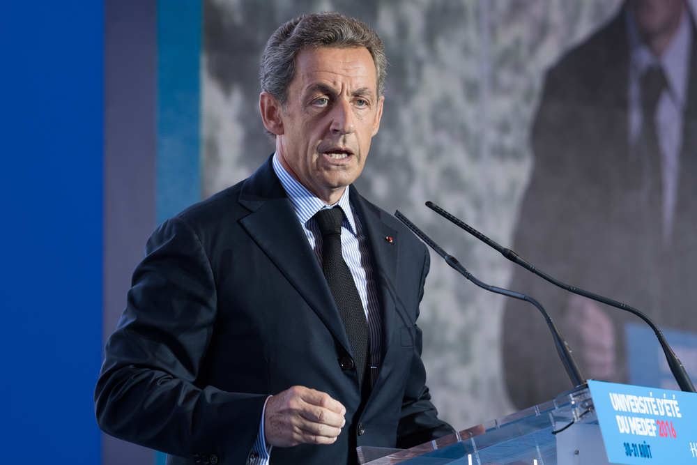 Policie zadržela exprezidenta Sarkozyho kvůli financování kampaně