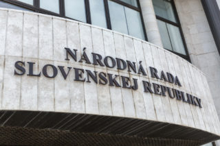 Slováci opět vyšli do ulic, tisíce lidí žádají nové volby