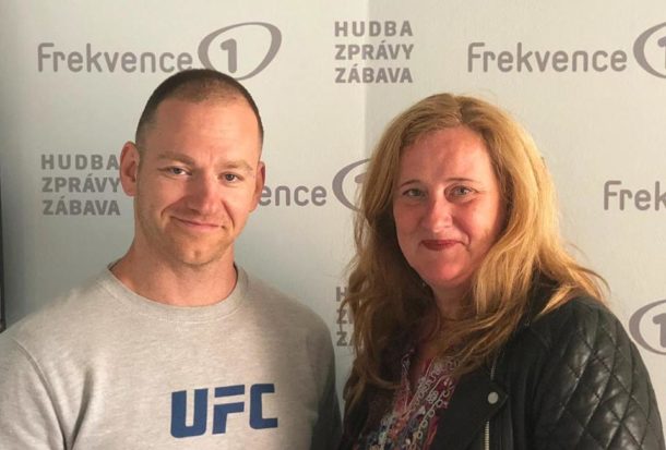 Napadený číšník měl spíše s&nbsp;útočníky komunikovat, a&nbsp;ne je hecovat, řekl v&nbsp;Press klubu Petr Ondruš