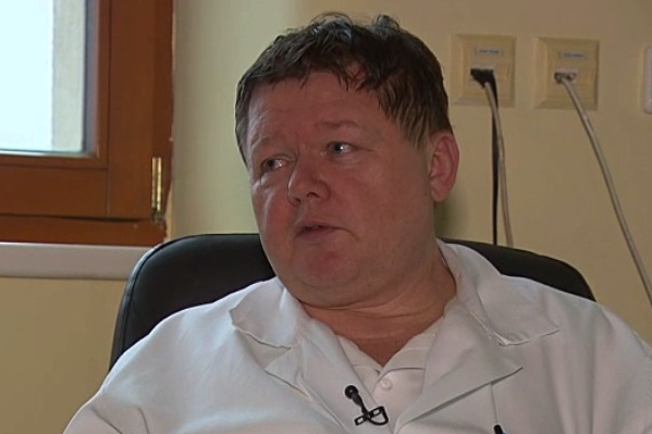 Banální rýma se může snadno zkomplikovat, řekl v&nbsp;Pressklubu doktor Jaromír Astl
