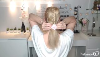 Hairstyle s&nbsp;Ellie: Jeden cop se vám zdá málo? Zkuste cop v&nbsp;copu!