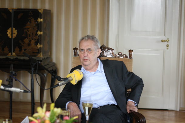 Nejsilnější závist jsem poznal u&nbsp;novinářů, kteří sami nic nedokázali, řekl Miloš Zeman v&nbsp;Press klubu