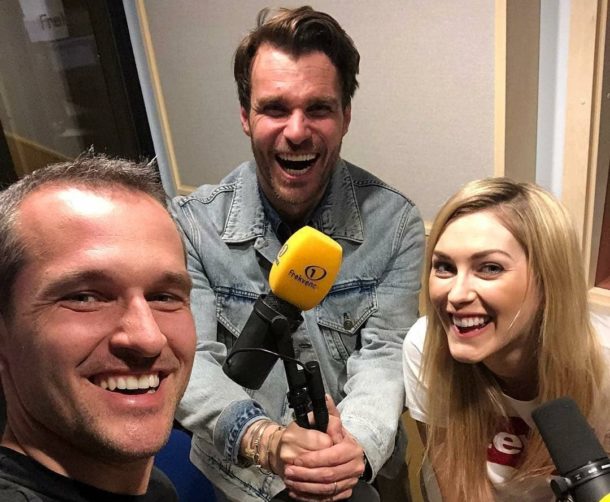 Na koncertě si tentokrát tričko sundávat nebudu, řekl v&nbsp;pořadu Host Frekvence 1 Leoš Mareš