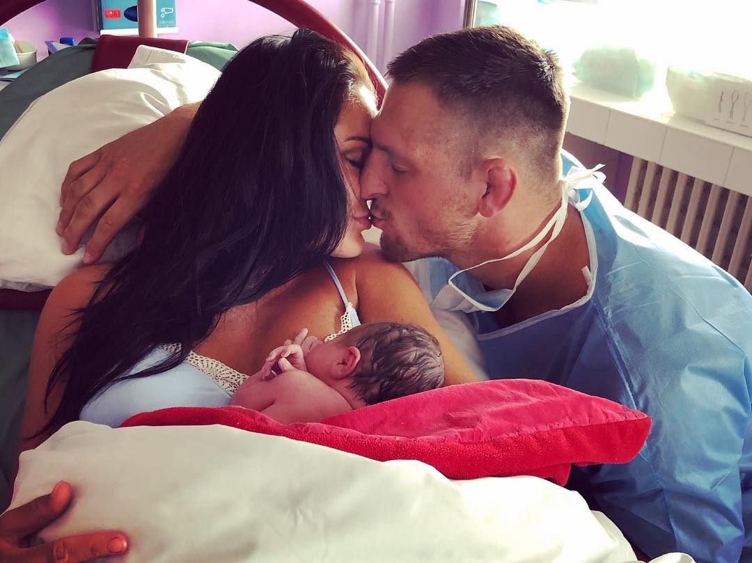 FOTO: Lukášovi Krpálkovi se narodila dcera! Jaké jméno dostala?