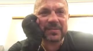 VIDEO: Jsem vlastenec! Foldyna se za incident s&nbsp;odpůrci omlouvat nebude