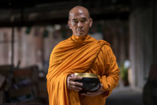 Japonský mnich žaluje svůj chrám, kvůli přepracování trpí depresí