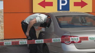 Hasiči zachraňovali chlapce (1,5) z&nbsp;rozpáleného auta. Nemohl už téměř dýchat!