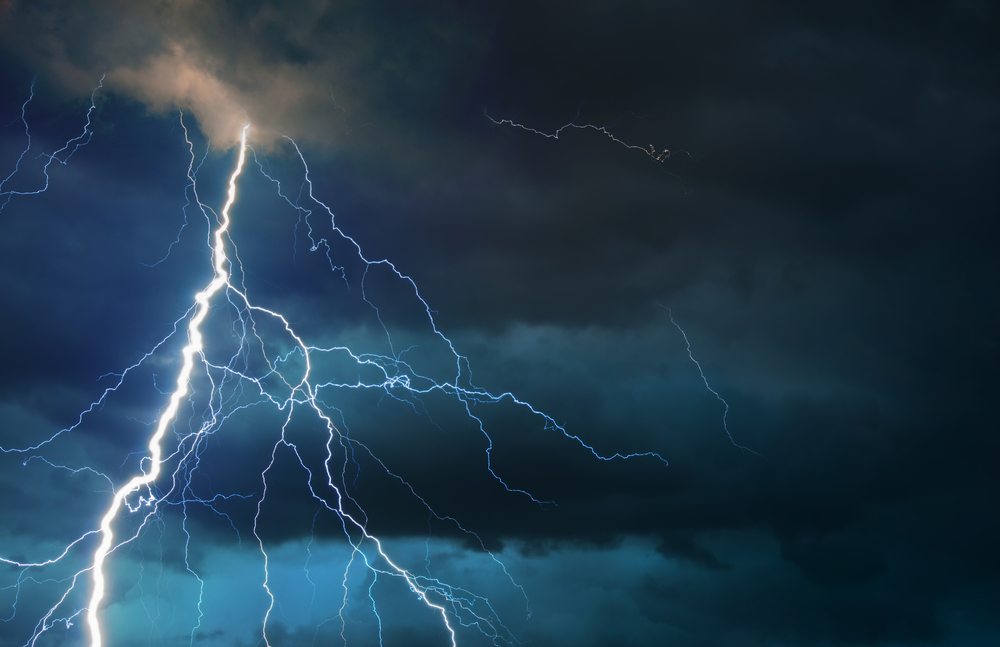 VÝSTRAHA: Ve čtvrtek dorazí silné bouřky, varují meteorologové