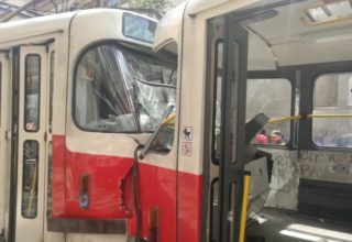 GALERIE: V&nbsp;Praze se srazily tramvaje, 23 zraněných, z&nbsp;toho 3 středně těžce