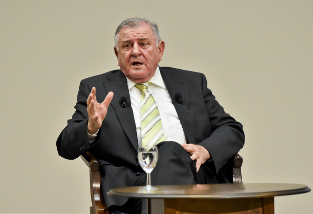 Mečiar prý pomýšlí na&nbsp;návrat do slovenské politiky