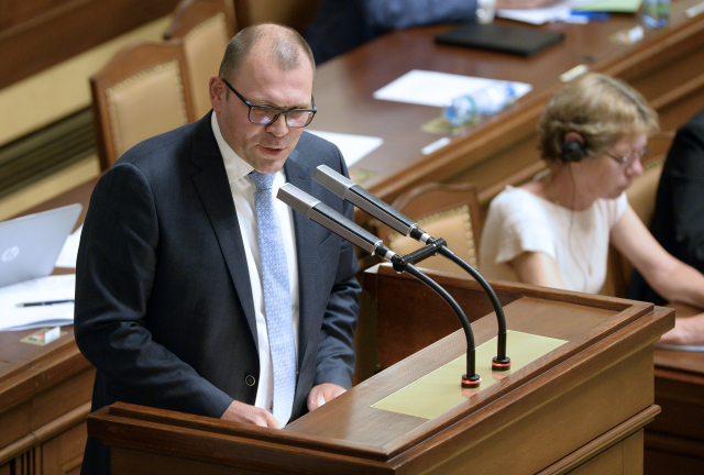 Novým místopředsedou Sněmovny poslanci zvolili Hanzela (ČSSD)