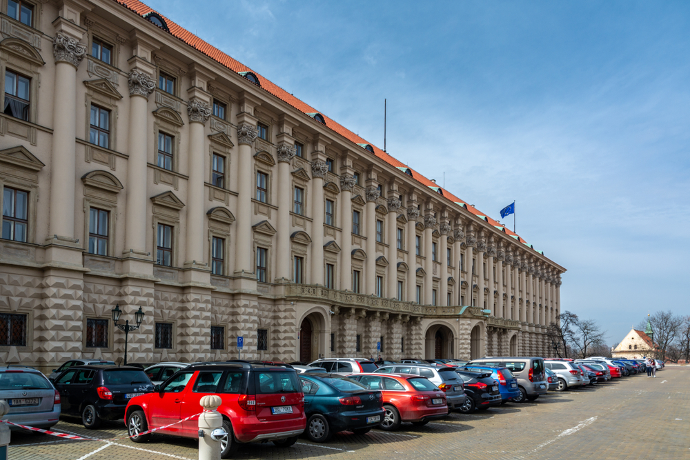 Vietnamci jako hrozba? ČR pozastavila příjem žádostí o&nbsp;pracovní víza