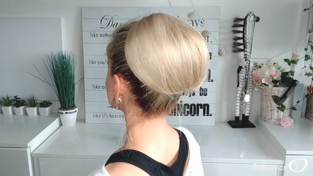 Hairstyle s&nbsp;Ellie: Pospícháte? Vyzkoušejte rychlé drdoly