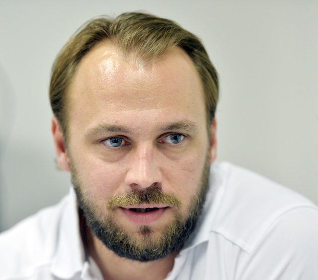 Extraligový rekordman Kadlec v&nbsp;41 letech skončil s&nbsp;hokejem