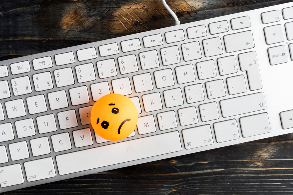 Za nenávistné komentáře ke kurdskému miminku vznesla třinecká policie obvinění