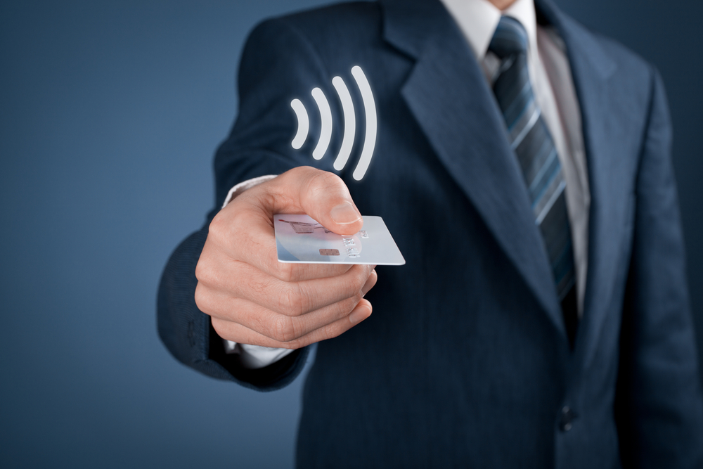 Lze v&nbsp;kostele platit kartou? Církev se rozhodla jít technologii naproti
