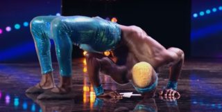 VIDEO: Tohle jste ještě neviděli! Hadí muž šokoval porotu v&nbsp;Talentu