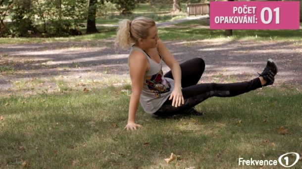 Supr tělo za minutu: Posilte tricepsy a&nbsp;zpevněte ruce a&nbsp;břicho