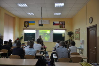 V Zakarpatí se stovky dětí stále učí česky! Podpora Prahy místním chybí