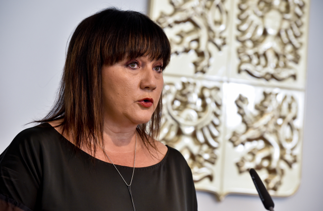 Schillerová: Pokud se potvrdí, že Babiš porušil pravidla, začne daňové řízení