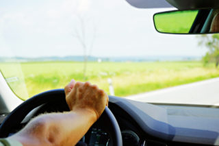 Soud řeší podvody v&nbsp;autoškolách, průkaz prý dostal i&nbsp;negramotný