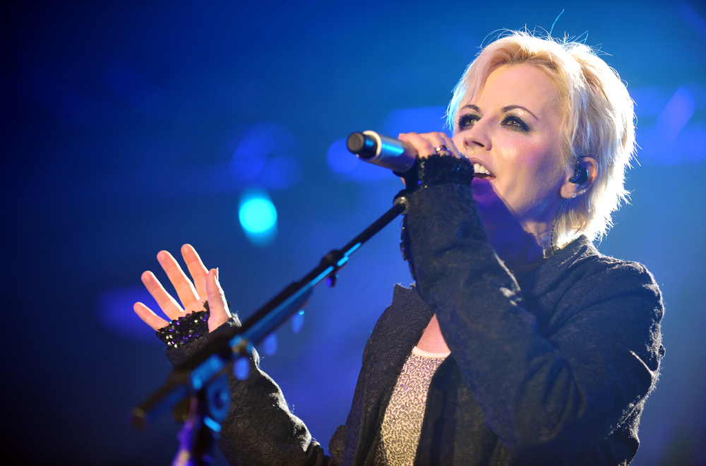 Smrt zpěvačky byla nehoda: Dolores O’Riordanová z Cranberries se utopila ve vaně po otravě alkoholem