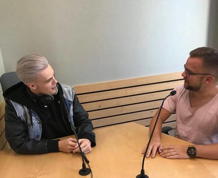 ROZHOVOR: Hvězda Eurovize Mikolas Josef představil na&nbsp;Frekvenci 1 svou novinku!
