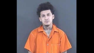 Muž kradl z&nbsp;neznámého důvodu pouze pravé boty; dopadla ho policie