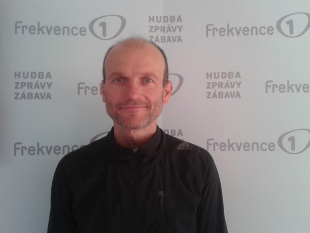 Manželka před 22 lety pochopila, že si bere dva lidi. Mě a&nbsp;moji sestru, řekl v&nbsp;pořadu Host Frekvence 1 Dalibor Gondík