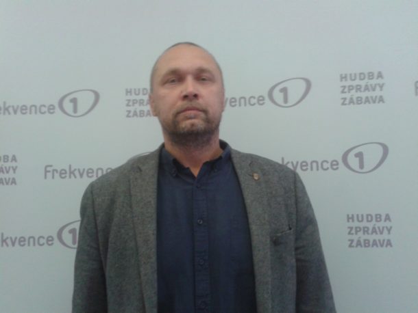 V otázce konopí panuje mnoho mýtů, řekl v&nbsp;Press klubu Frekvence 1 Jakub Frydrych