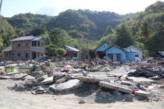 V Indonésii končí pátrání po&nbsp;lidech pohřešovaných po&nbsp;zemětřesení