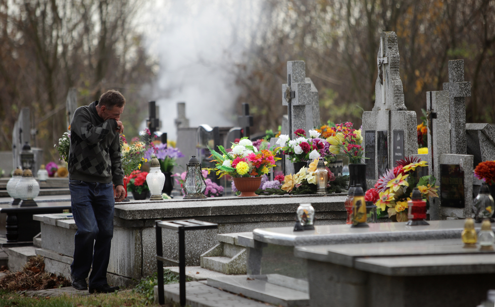 Notářská komora: Na&nbsp;dušičky pravidelně stoupá zájem o&nbsp;závěti