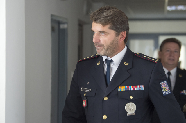 Policie prověřuje případné schvalování teroru na Novém Zélandu, zkoumá i internet