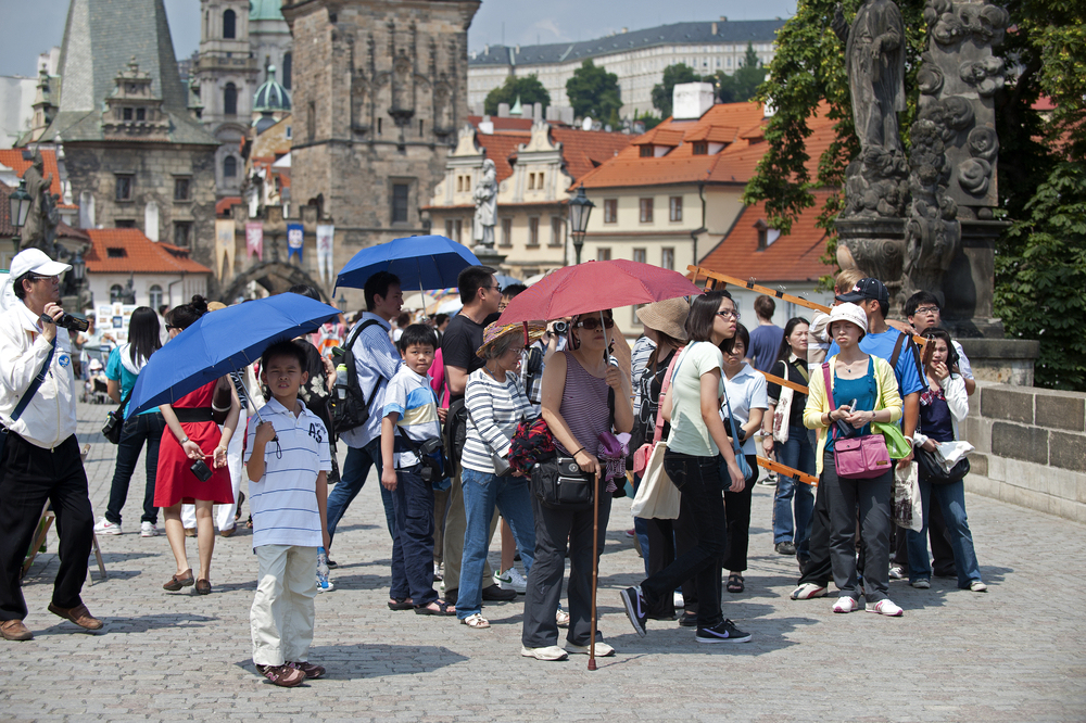 Do ČR letos přijelo 27,8 mil. zahraničních turistů; skoro o 5 % více než loni