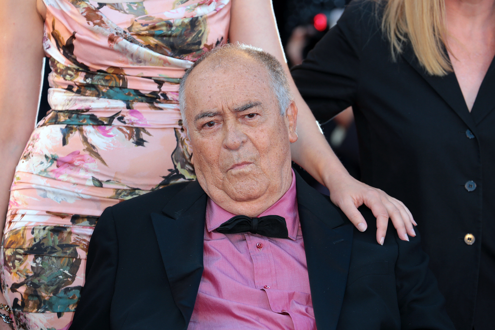Ve věku 77 let zemřel režisér Bernardo Bertolucci. Natočil Poslední tango v Paříži
