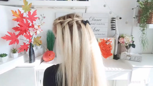 Hairstyle s&nbsp;Ellie: Nestojíte o&nbsp;klasiku? Vyzkoušejte vodopád