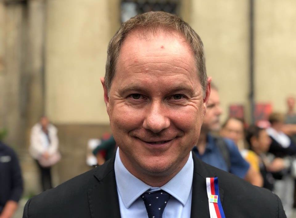 Filip by měl kvůli lobbování za podnikatele odstoupit, tvrdí STAN