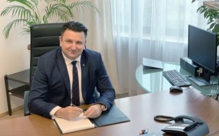 Chtěl jsem dál sloužit pro&nbsp;stát. Proto jsem odešel do diplomacie, řekl v&nbsp;Press klubu Frekvence 1 bývalý šéf policie Tomáš Tuhý