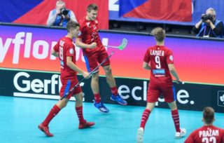 Čeští florbalisté postoupili do semifinále mistrovství světa! Dánsko porazili 10:1